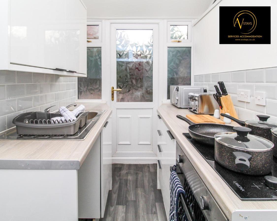 Modern House By Av Stays Short Lets & Serviced Accommodation St Helens St Helens  Extérieur photo