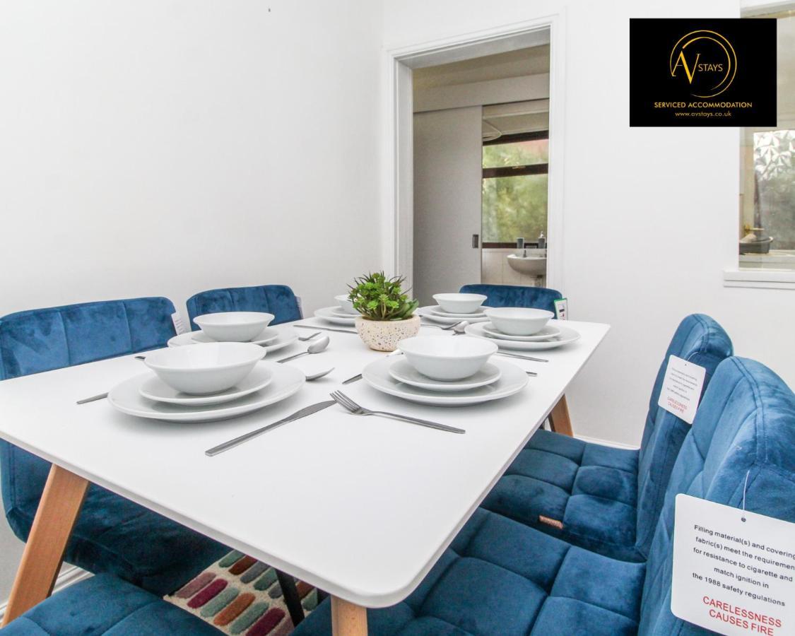 Modern House By Av Stays Short Lets & Serviced Accommodation St Helens St Helens  Extérieur photo