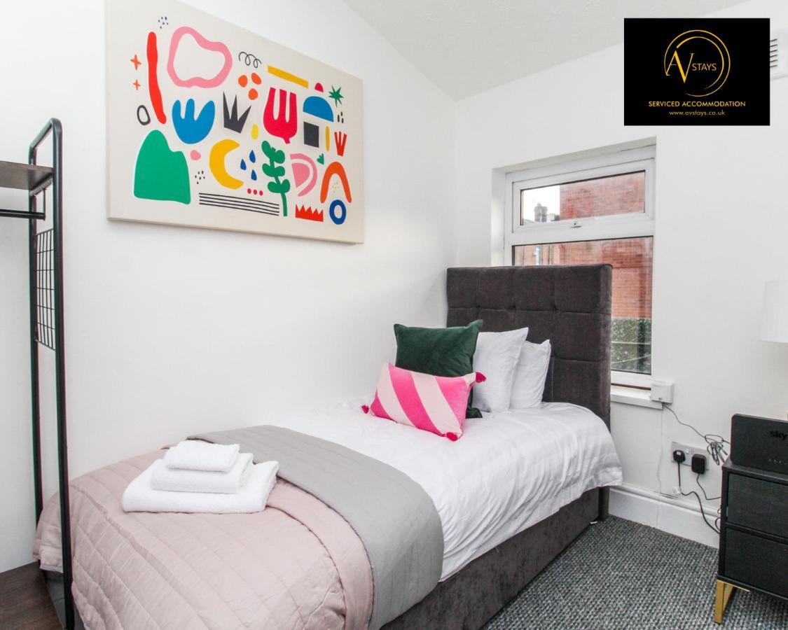 Modern House By Av Stays Short Lets & Serviced Accommodation St Helens St Helens  Extérieur photo