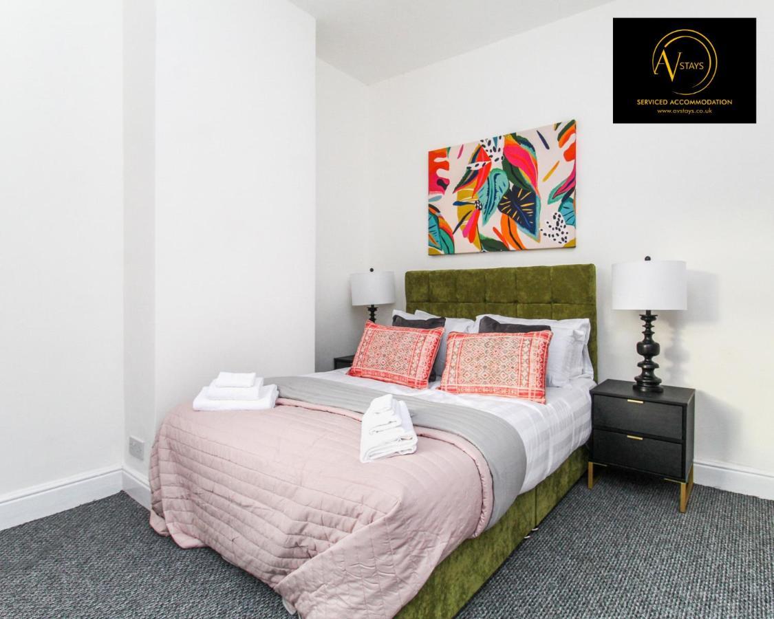 Modern House By Av Stays Short Lets & Serviced Accommodation St Helens St Helens  Extérieur photo