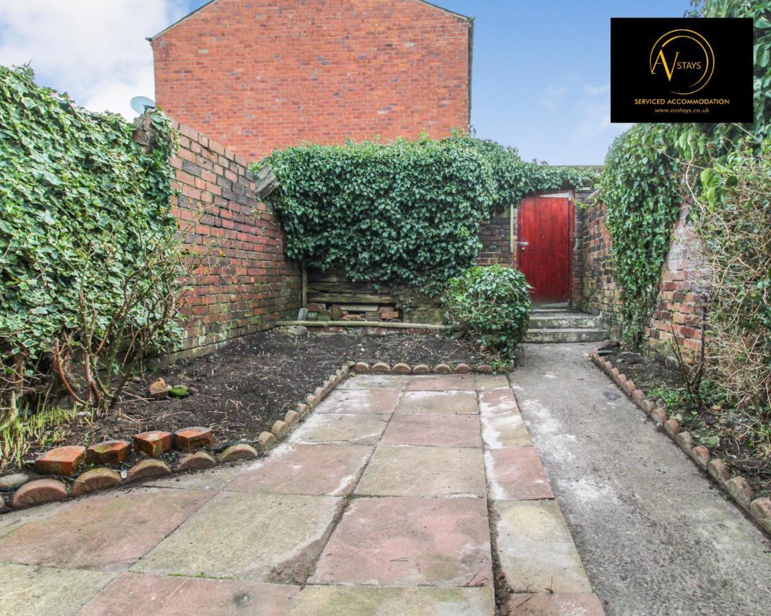 Modern House By Av Stays Short Lets & Serviced Accommodation St Helens St Helens  Extérieur photo